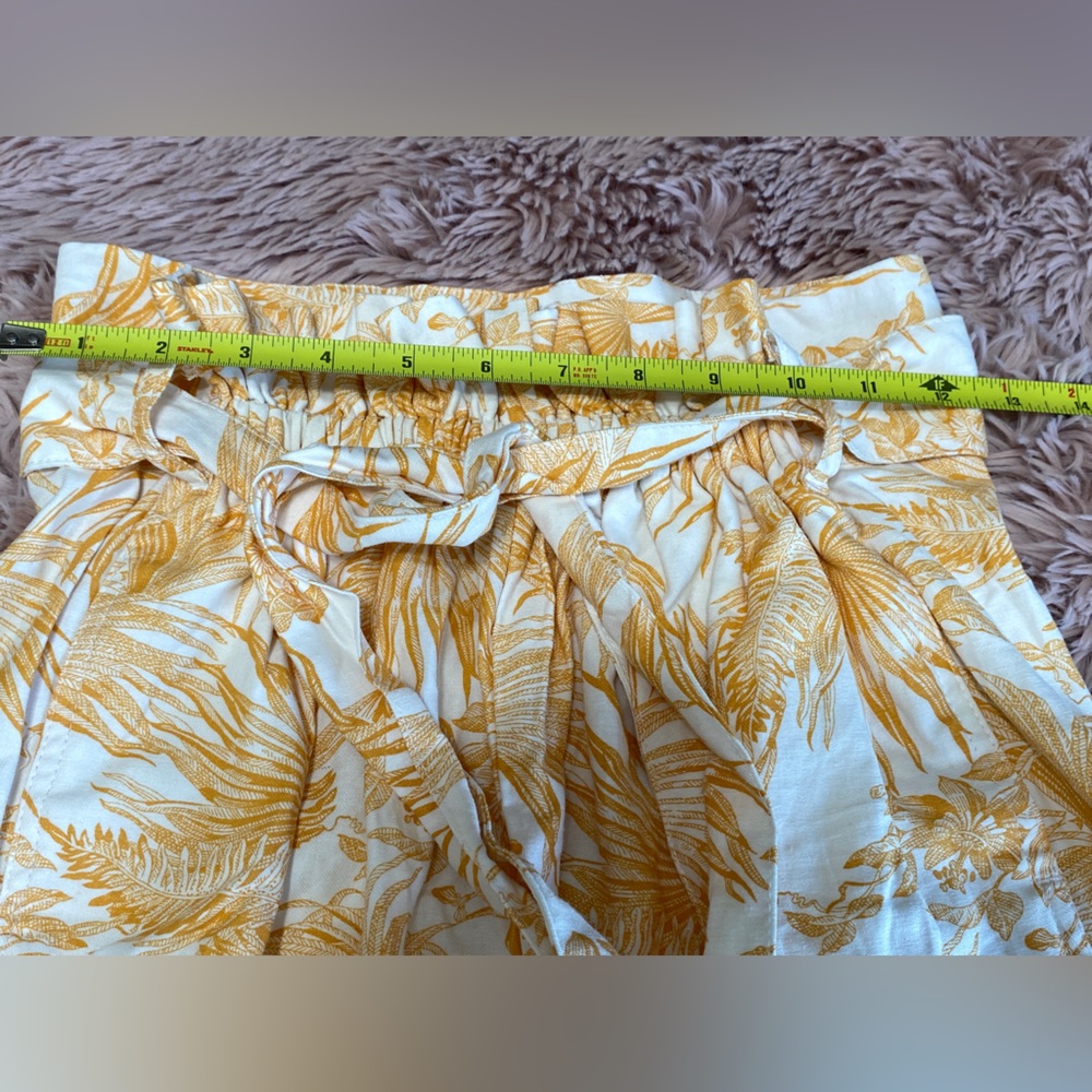 Ophelia Roe Printed Shorts - Picture 11 of 13
